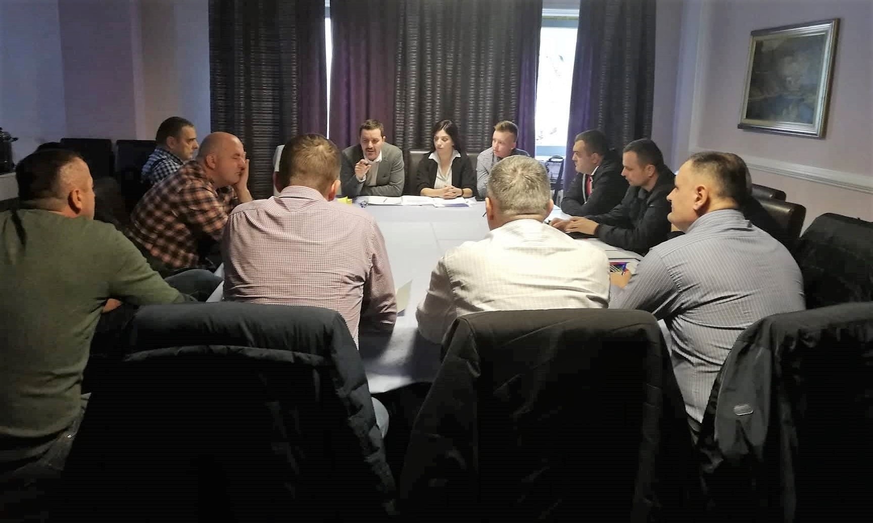 Policijski službenici CB Pljevlja i OB Žabljak prošli obuku za senzibilno postupanje i zaštitu LGBTIQ osoba