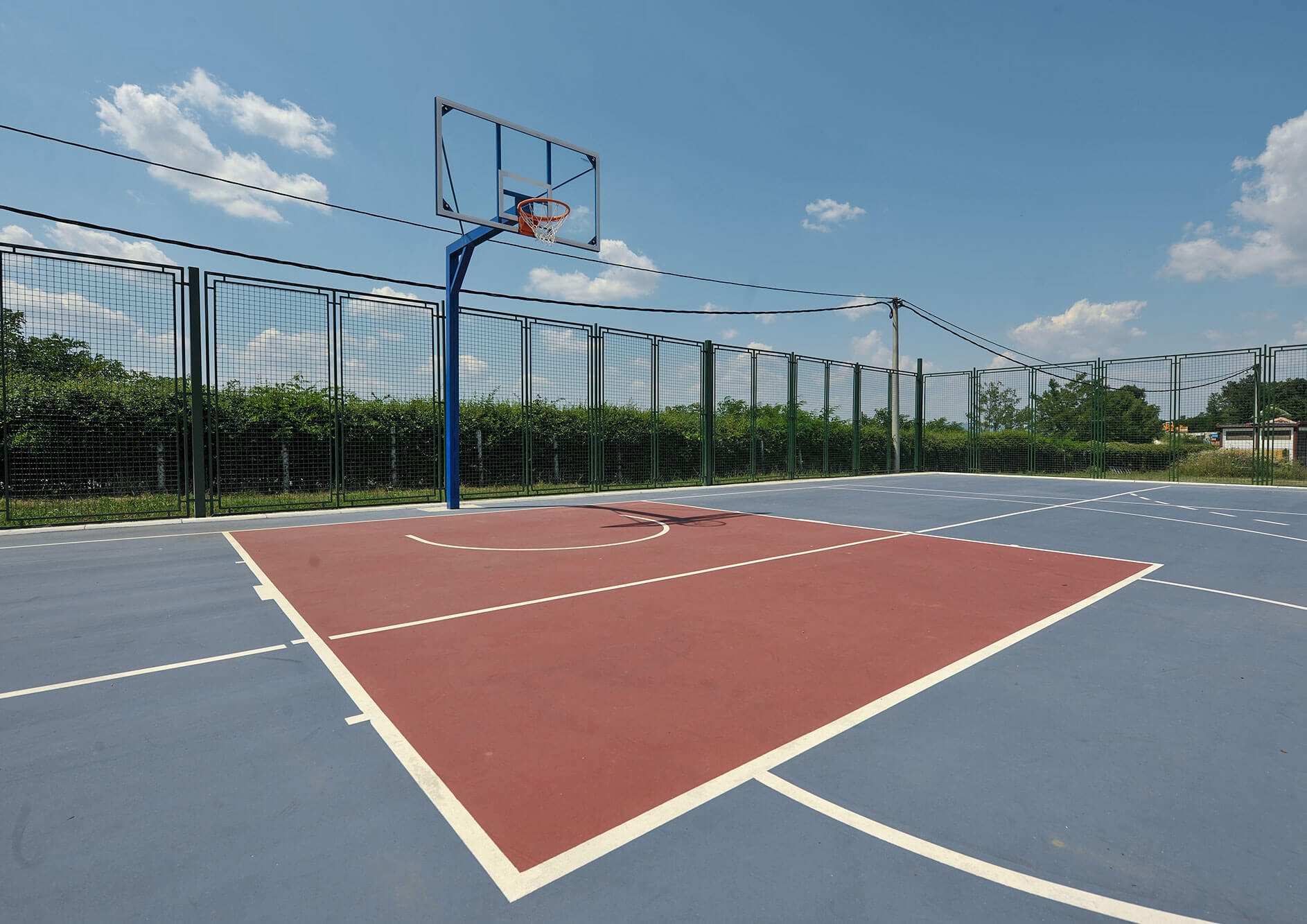 Podgorica: Otvoreni bazen pored sportskog centra biće pretvoren u teren za košarku