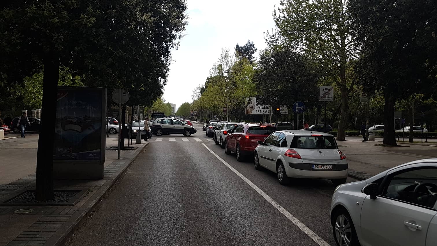 VIDEO – Kolaps u centru Podgorice: Semafori ne rade, “ne zna se ko pije, a ko plaća”