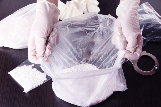 Na obali Crnog mora nađena još jedna torba kokaina, plutalo 16 kg droge