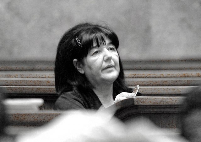 Urna sa posmrtnim ostacima Mire Marković stigla u Srbiju