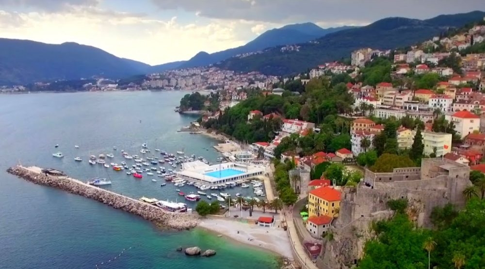 Dvije osobe osumnjičene da su ovjerile isprave sa lažnim podacima kako bi izvršile likvidaciju preduzeća