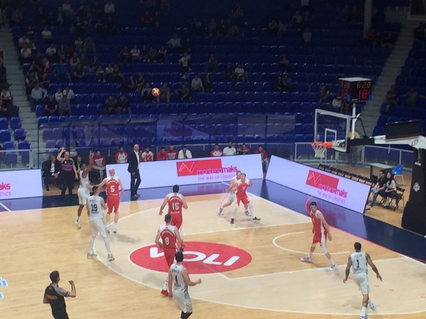 Mijović debitovao ubjedljivom pobjedom!
