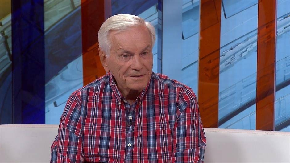 Božović: Pale zastave zbog političkih poena