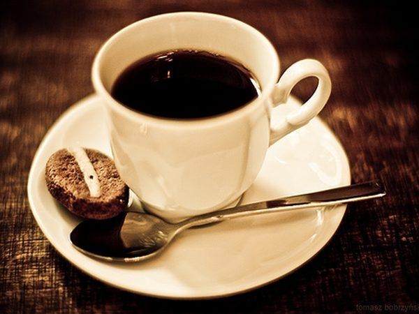 Bakterije vrebaju iz šoljice kafe