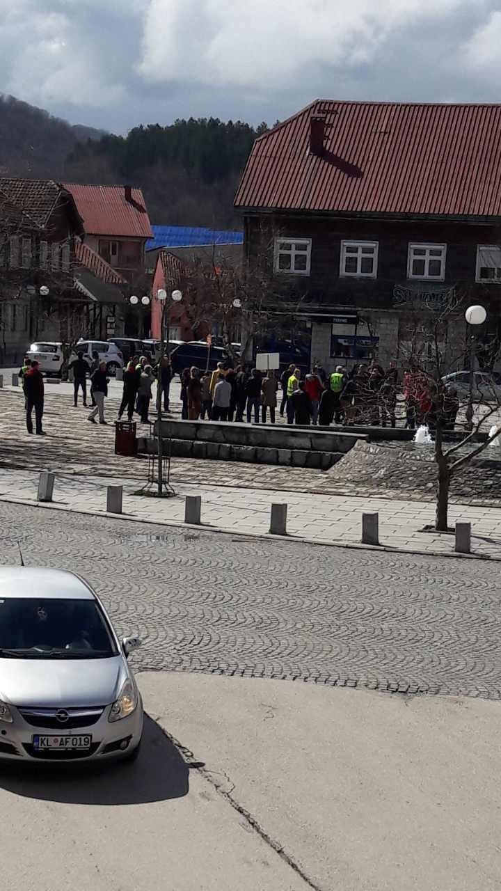 Karavan “Odupri se 97.000”: Na sjever CG s 12 vozila i 25 aktivista, za sada odustali od Bara i Ulcinja