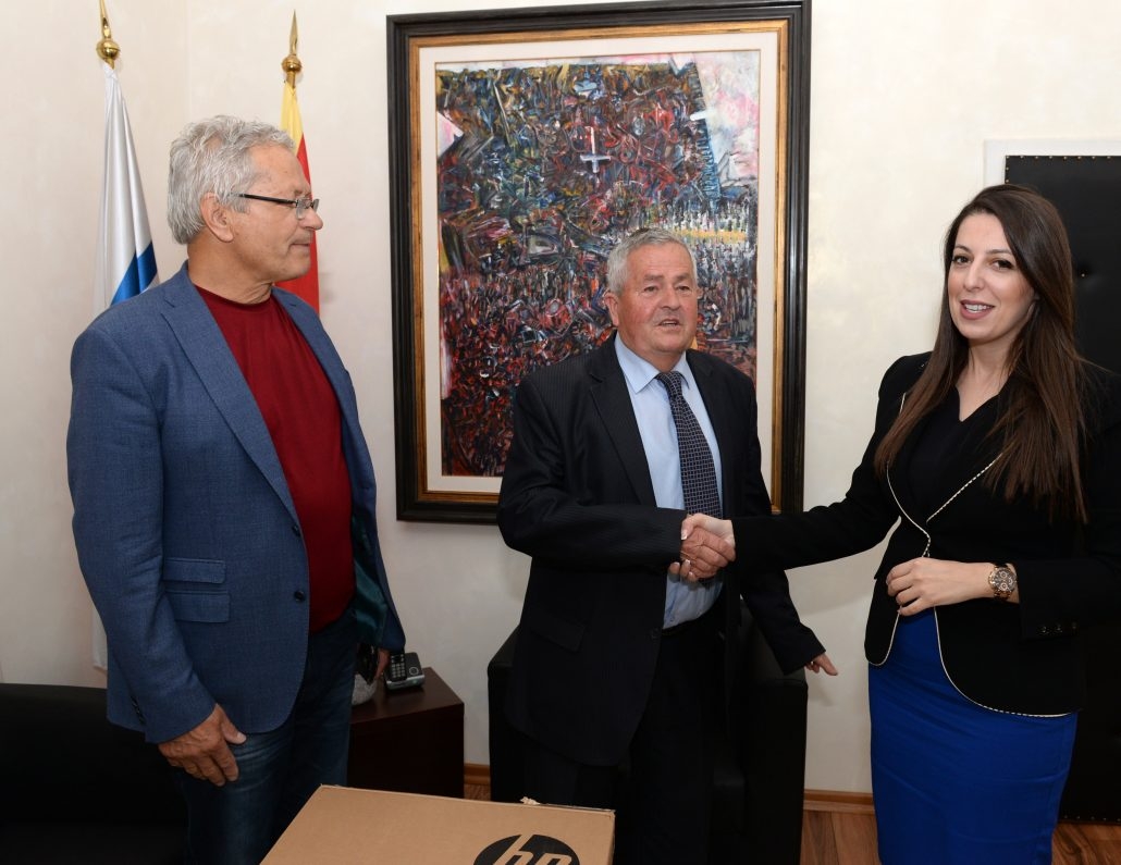 Glavni grad donirao opremu Društvu dobrovoljnih davalaca krvi Podgorica