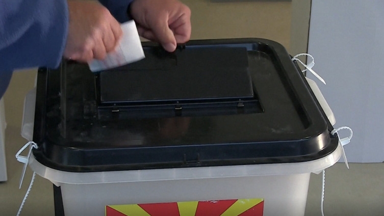 Slaba izlaznost u prvom krugu predsjedničkih izbora u Sjevernoj Makedoniji