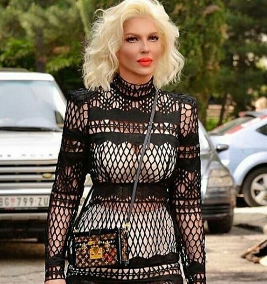 Jelena Karleuša se OGLASILA POVODOM PRIČA O RAZVODU!