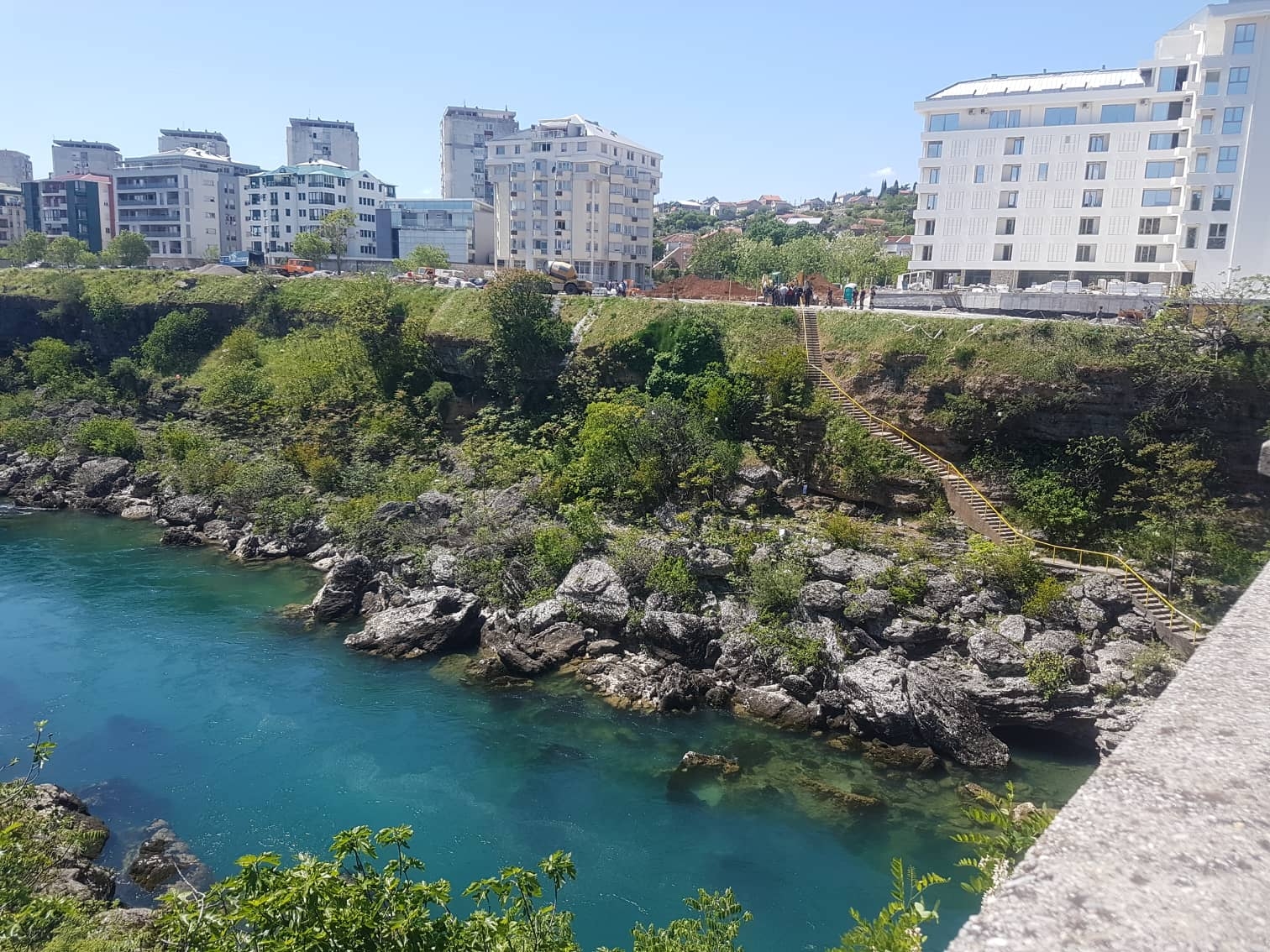 Podgorica: Pronađeno tijelo mladića (27) ispod Vezirovog mosta