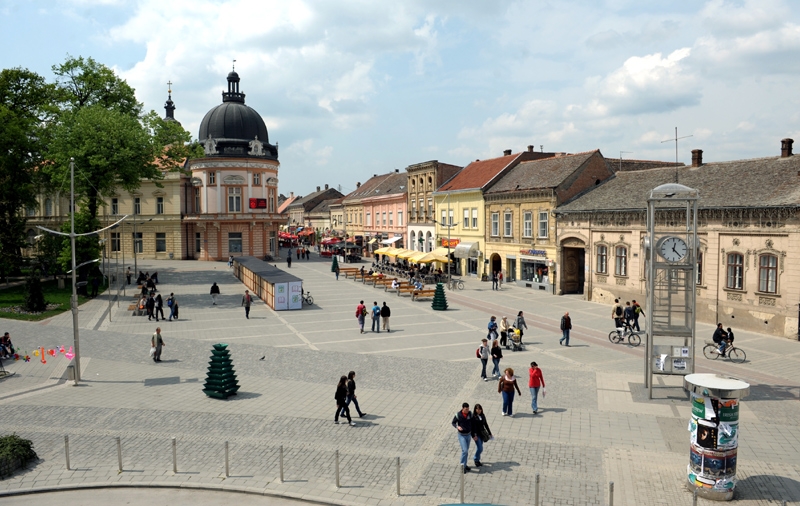 Zaklao čovjeka nasred ulice! Užas u Sremskoj Mitrovici!