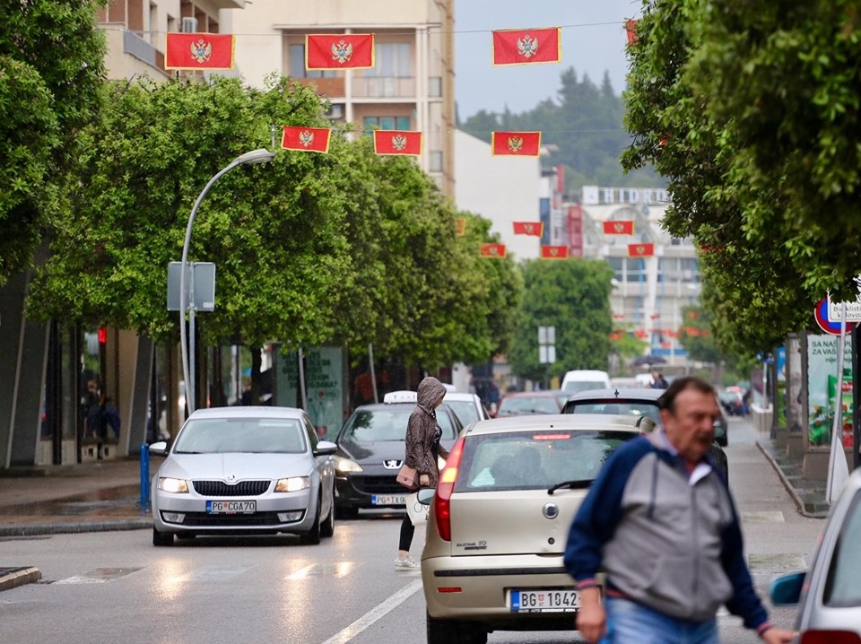 Počelo kićenje Podgorice povodom Dana nezavisnosti
