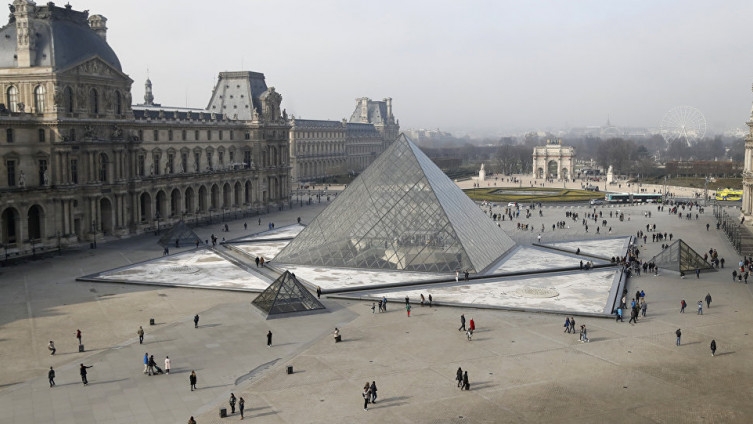 Radnici ne mogu izdržati najezdu: Muzej “Louvre” zatvoren zbog štrajka