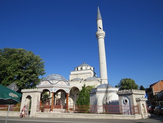 Ezan i crkvena zvona nadglasavaju nepovjerenje