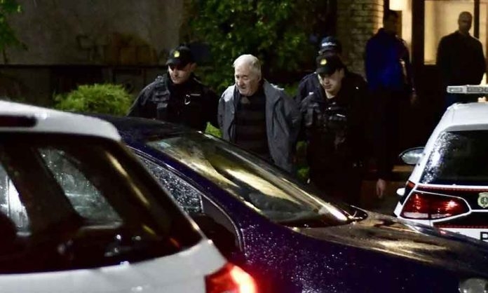 Policajac osumnjičen za ubistvo sina doživio infarkt u Tužilaštvu KS