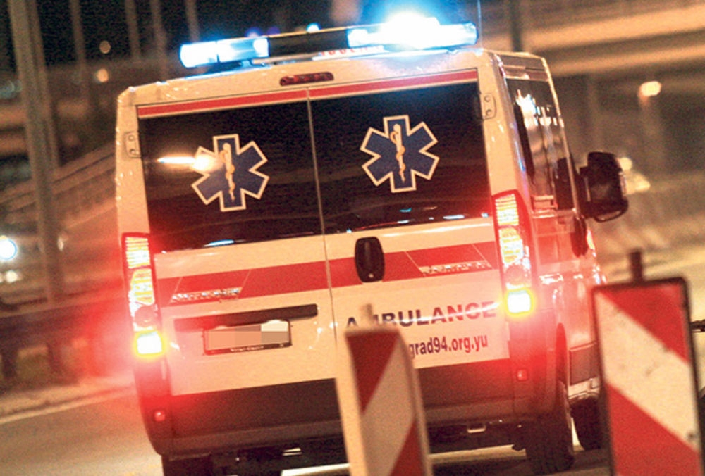 Novi Beograd: Žena poginula pri padu sa petog sprata dok je kačila veš