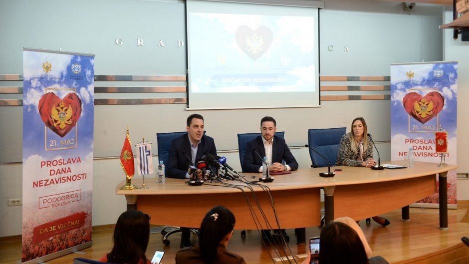 Za Dan nezavisnosti stižu Mahmut Orhan, Nipplepeople…