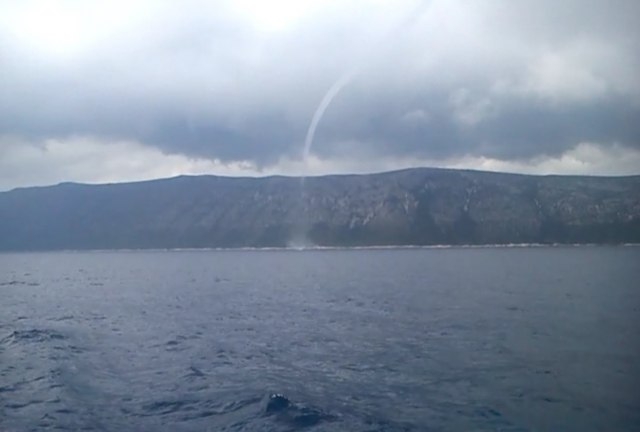 Zastrašujuće najave: Mediji u Hrvatskoj upozoravaju na orkanske udare, olujnu buru, tornada