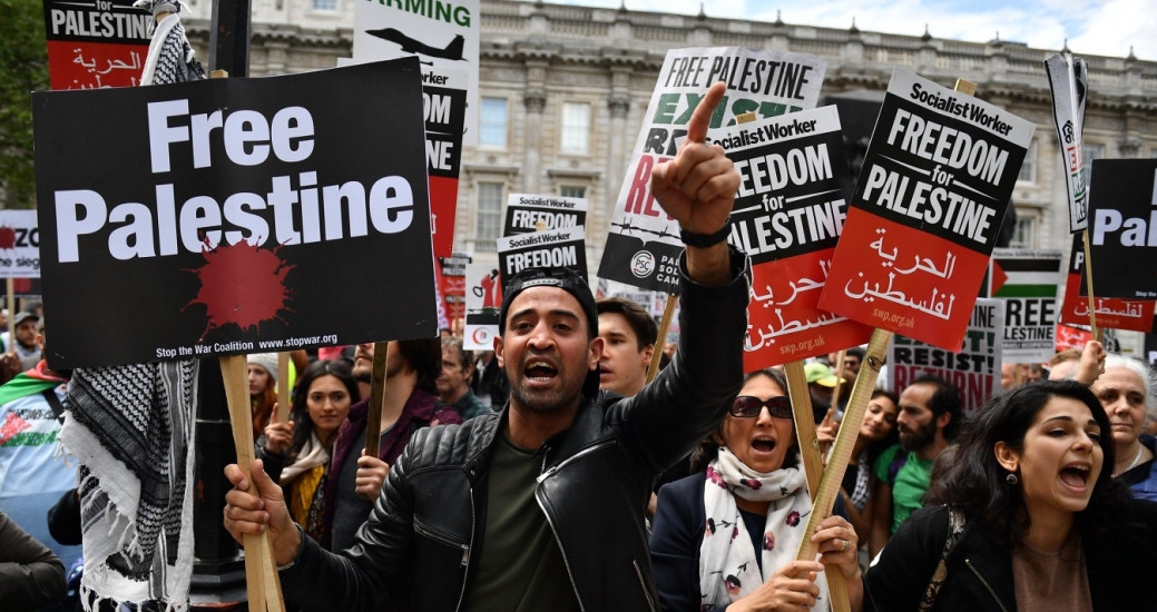 NEĆE DA ĆUTE: U Londonu hiljade ljudi marširale za Palestinu
