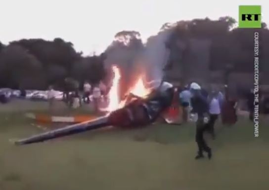 (VIDEO) Helikopter vozio mladu na vjenčanje: Srušio se i zapalio pred gostima