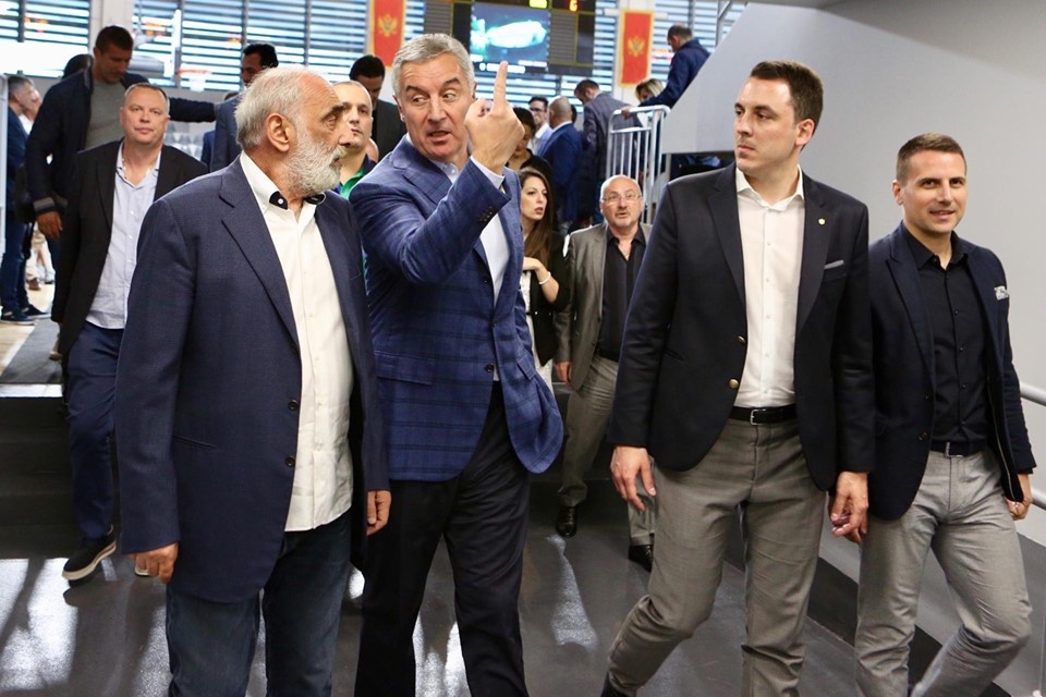 (FOTO) Vuković i Barović simboličnim presjecanjem vrpce otvorili “Bemax” dvoranu