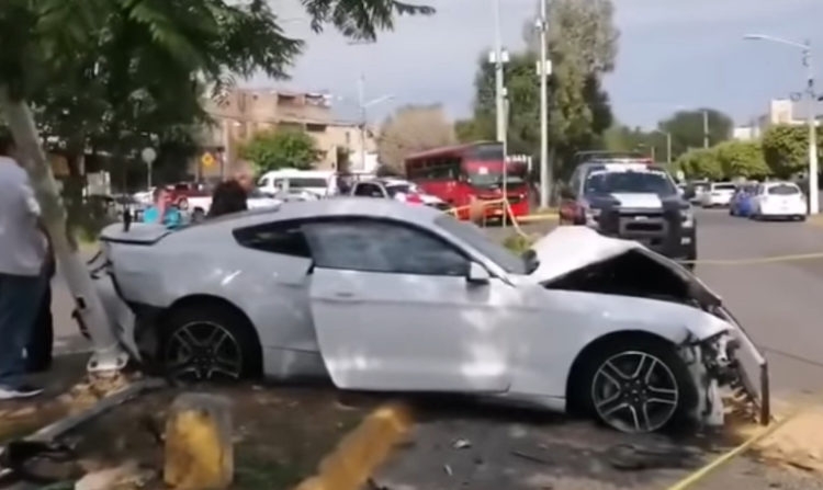 Mustangom jurio 160 km/h: Fudbaler usmrtio bračni par na dan svadbe