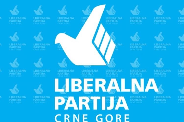 LP Kotor: Nedorasla vlast u Kotoru u grčevitoj borbi za fotelje
