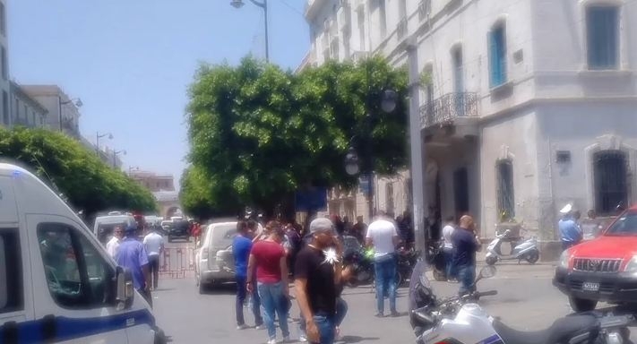 VIDEO: Tri vezana bombaška napada u Tunisu, ima žrtava