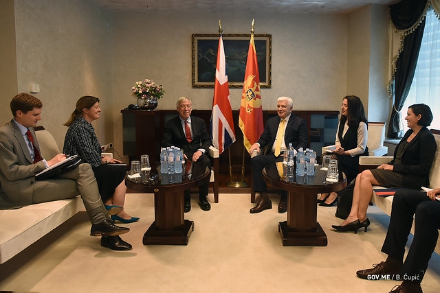 Marković – Kurzon: Prvo slijetanje savezničkih aviona u Crnoj Gori dokaz je partnerstva sa UK