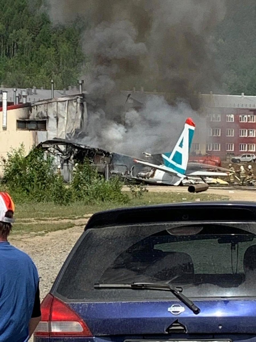 Prinudno slijetanje aviona u Rusiji: Piloti stradali, 19 putnika povrijeđeno