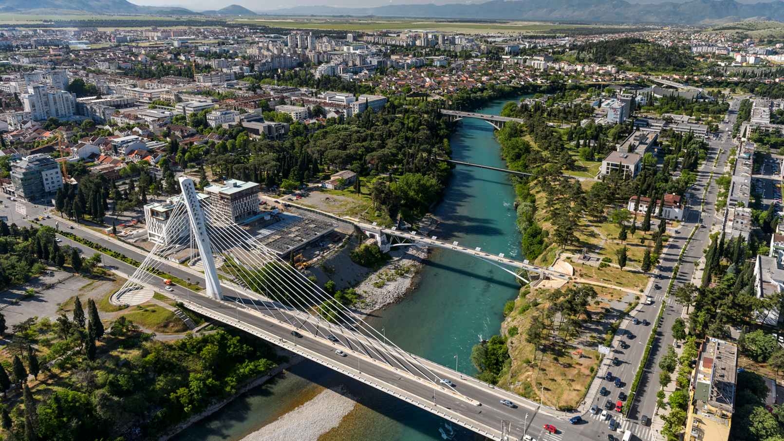 Kvadrat prostora za zatvorenu baštu u Podgorici do 15 eura