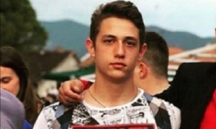 Svaka čast: Osamnaestogodišnji Novljanin spasio ženu koja se onesvijestila u moru