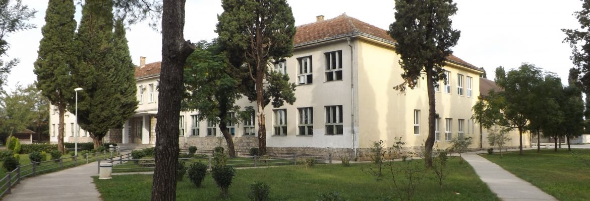 Predaja dokumentacije za srednju školu u Golubovcima u OŠ “Milan Vukotić”