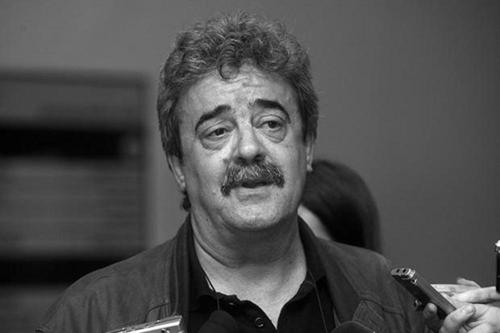 Preminuo Momir Bulatović
