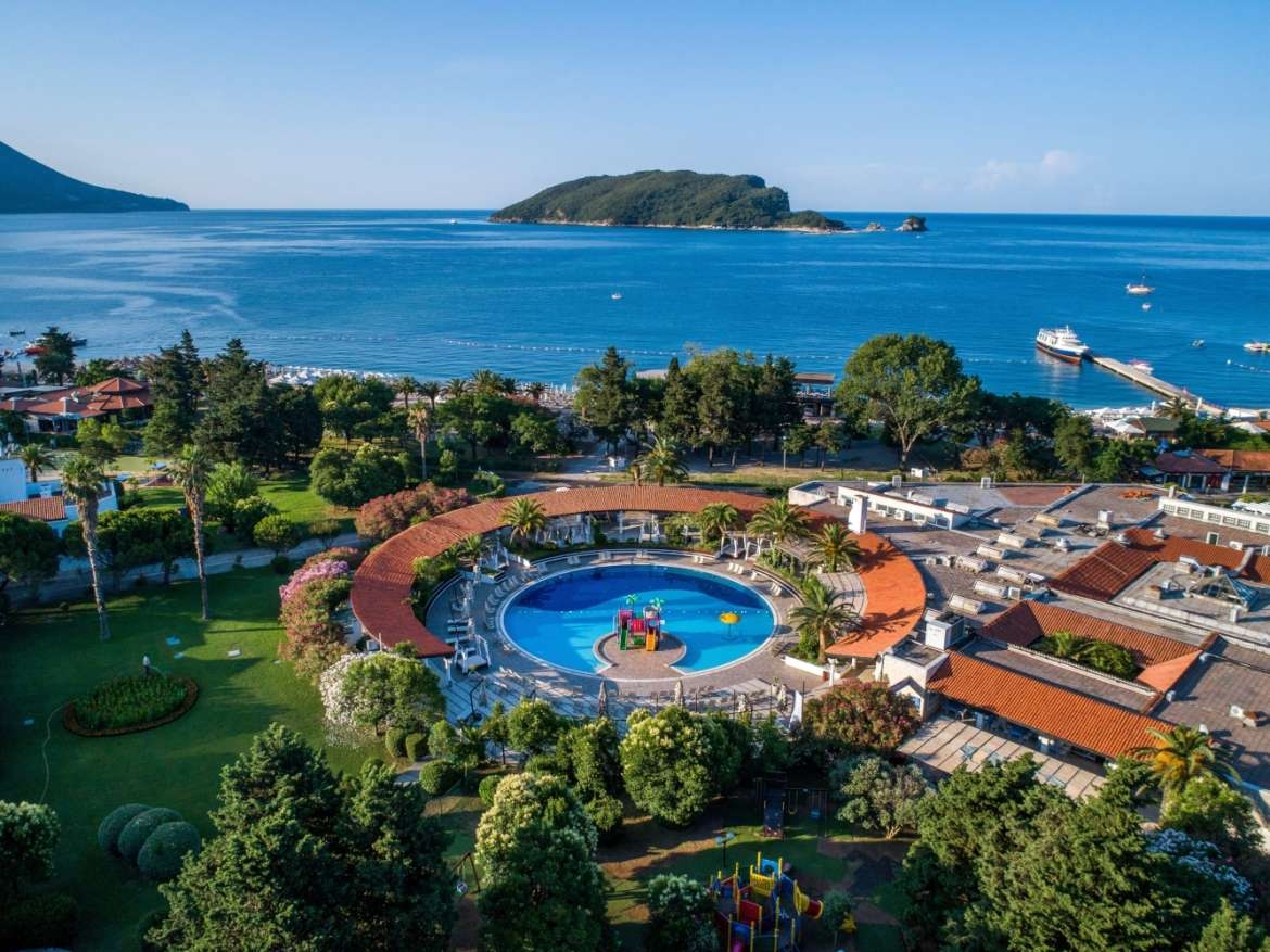 Prvi korak ka privatizaciji Budvanske rivijere: Sveti Stefan i Miločer od danas posebno preduzeće