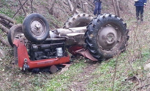 Traktorom se survao u Moraču