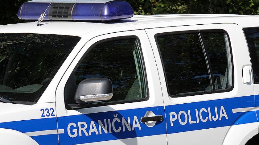 BiH: Crnogorac spriječen u krijumčarenju 10 kg marihuane, pa pobjegao policiji