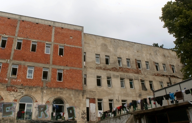 Bihać: Policija pronašla 130 migranata u privatnoj kući