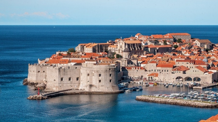 Evo na šta su šeici PILI u Dubrovniku i potrošili 50 hiljada eura
