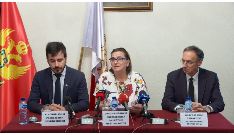 Jokić: Vlada na hitnoj sjednici da raspusti Skupštinu opštine Kotor