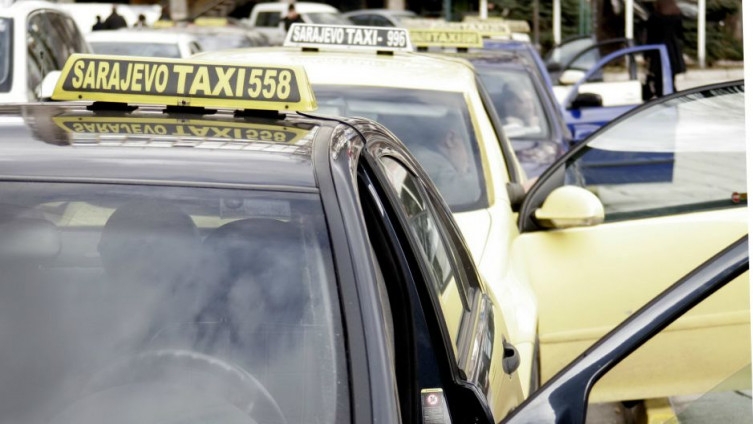 Nakon sramnog poteza jednog taksiste, oglasili se iz “Sarajevo taxi”