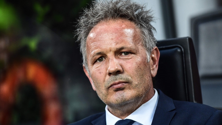 Mihajlović završio prvi ciklus hemoterapije, ostaje u bolnici