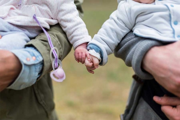 Mađarska nudi 30.000 eura parovima koji se odluče imati troje djece