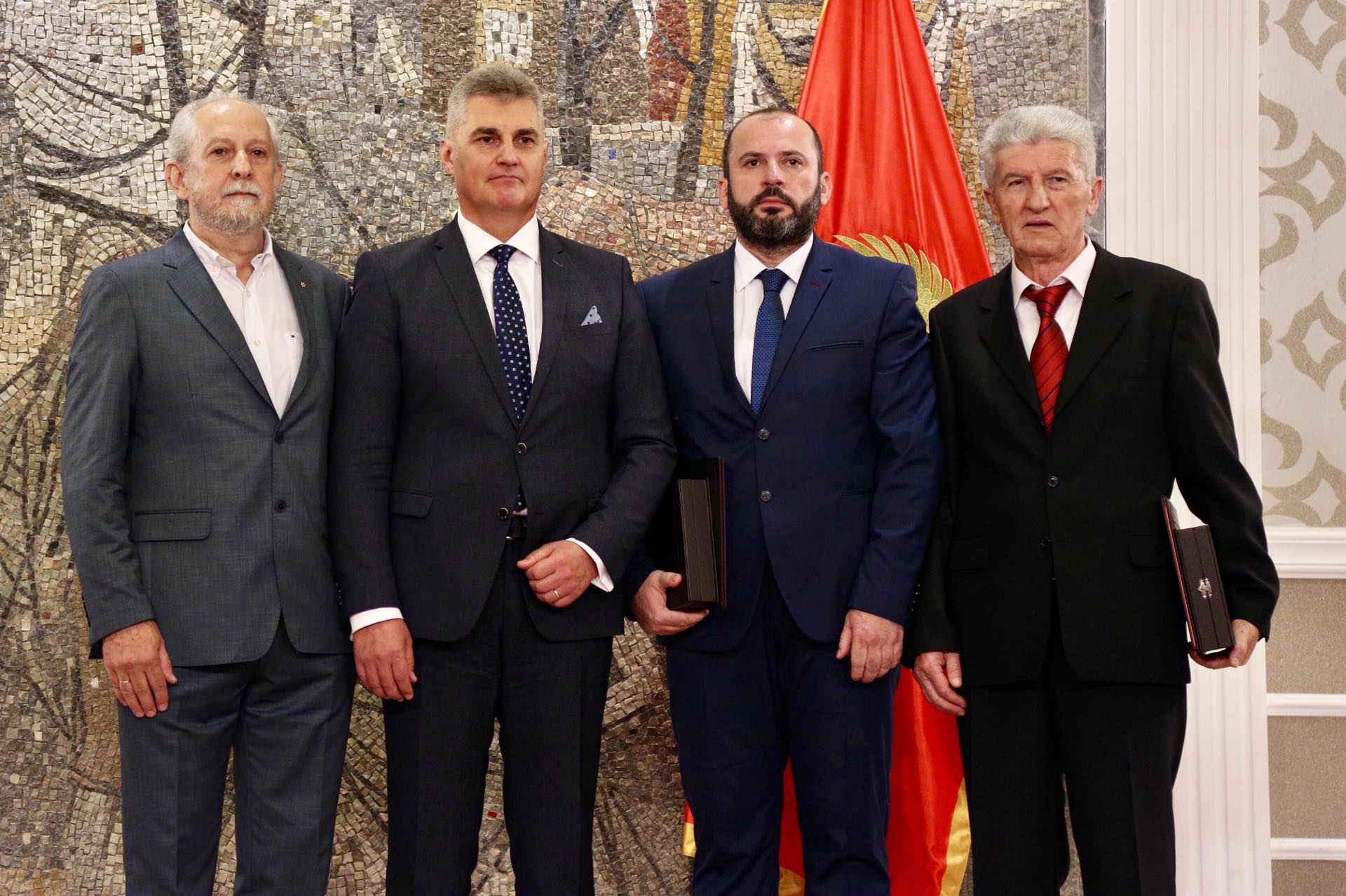 Dodijeljene Trinaestojulske nagrade: “Dosta su Crnogorci bili meci”
