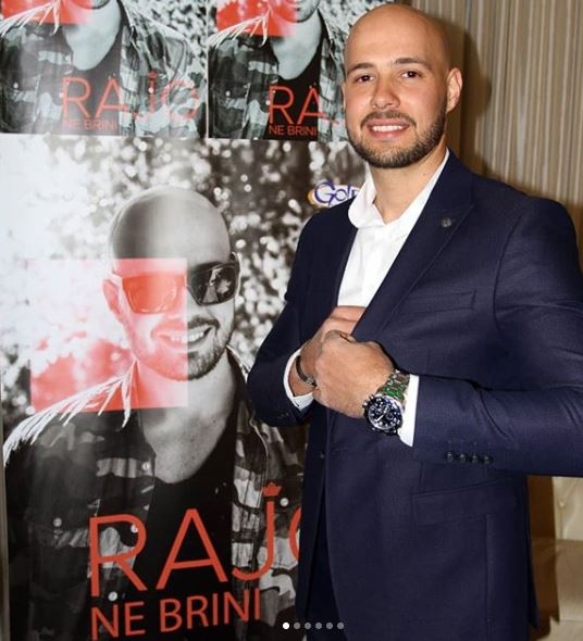 Rajo Simonović objavio novi spot: “Nije bilo problema snimati ljubavne scene”