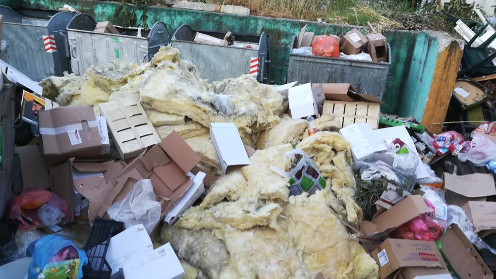 Kotor: Kad nema kazni, ima smeća na svakom koraku usred turističke sezone