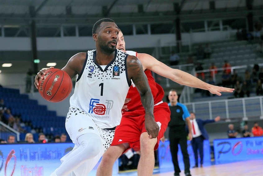 Treće pojačanje: Džordan Hamilton oblači plavo