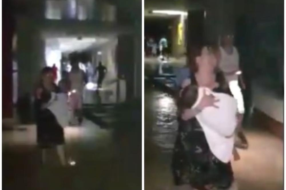 VIDEO – Potresni snimci iz Grčke: Majka sa bebom u naručju traži spas od olujnog nevremena!