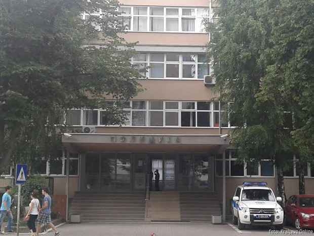 EKSKLUZIVNI SNIMAK IZ SRPSKE POLICIJE – Kako su agenti isleđivali Rastodera: Priča ti je go` k….