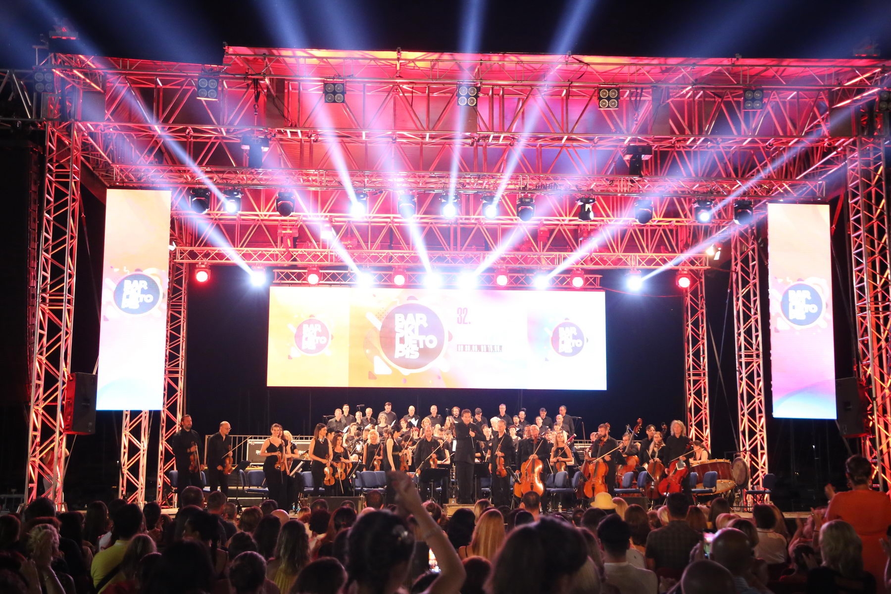 Spektakularnim koncertom Simfonijskog orkestra i Hora RTS otvoren 32. „Barski ljetopis“
